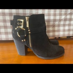 Black GUESS? 7.5 heel shoes